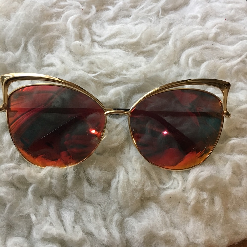 New Fun gold mirrored sunglasses